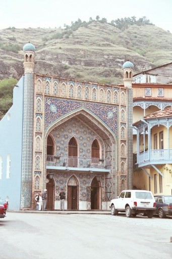 Купола Орбелиани, серные бани Абанотубани