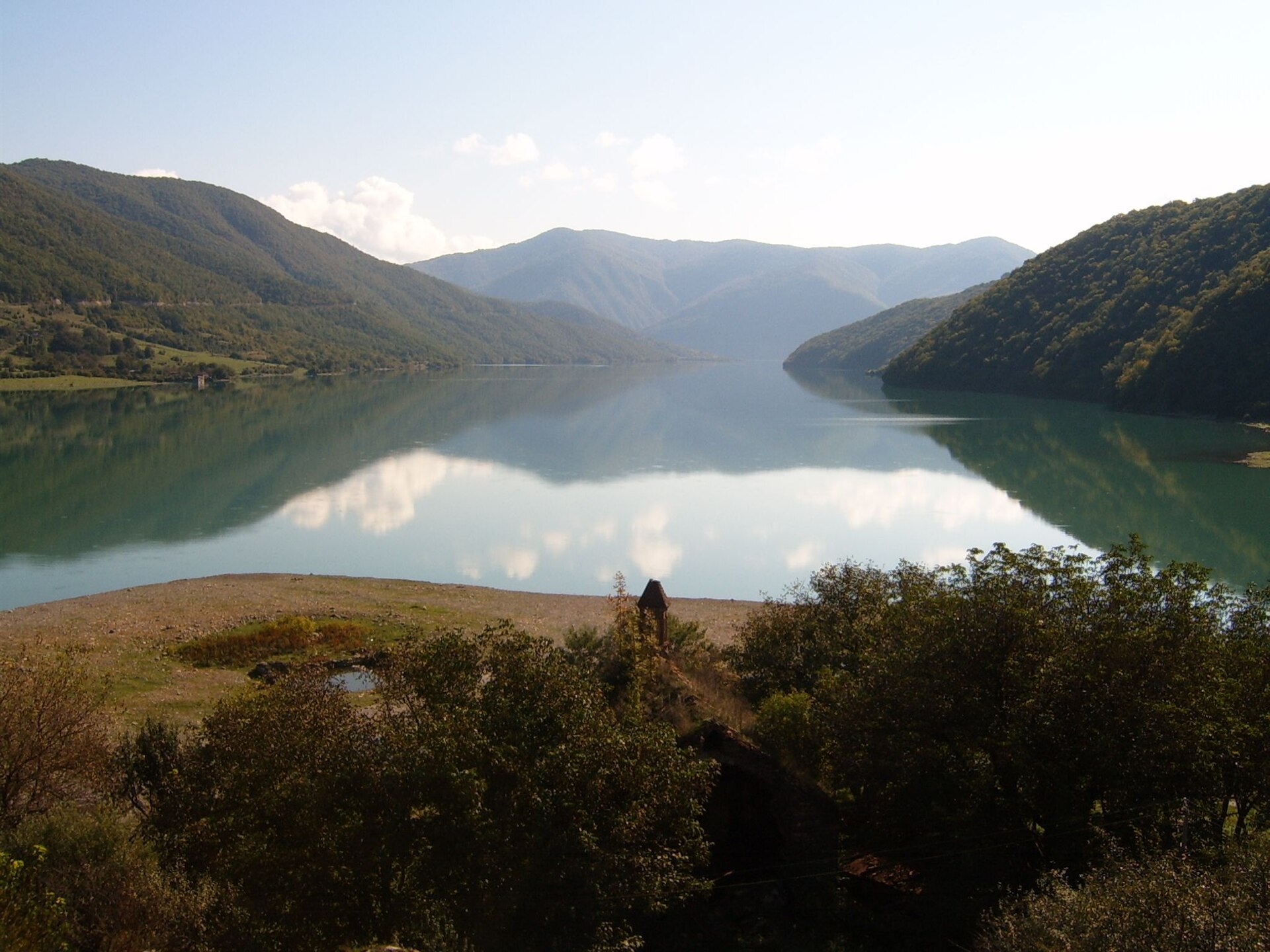 Ананури и Жинвальское водохранилище